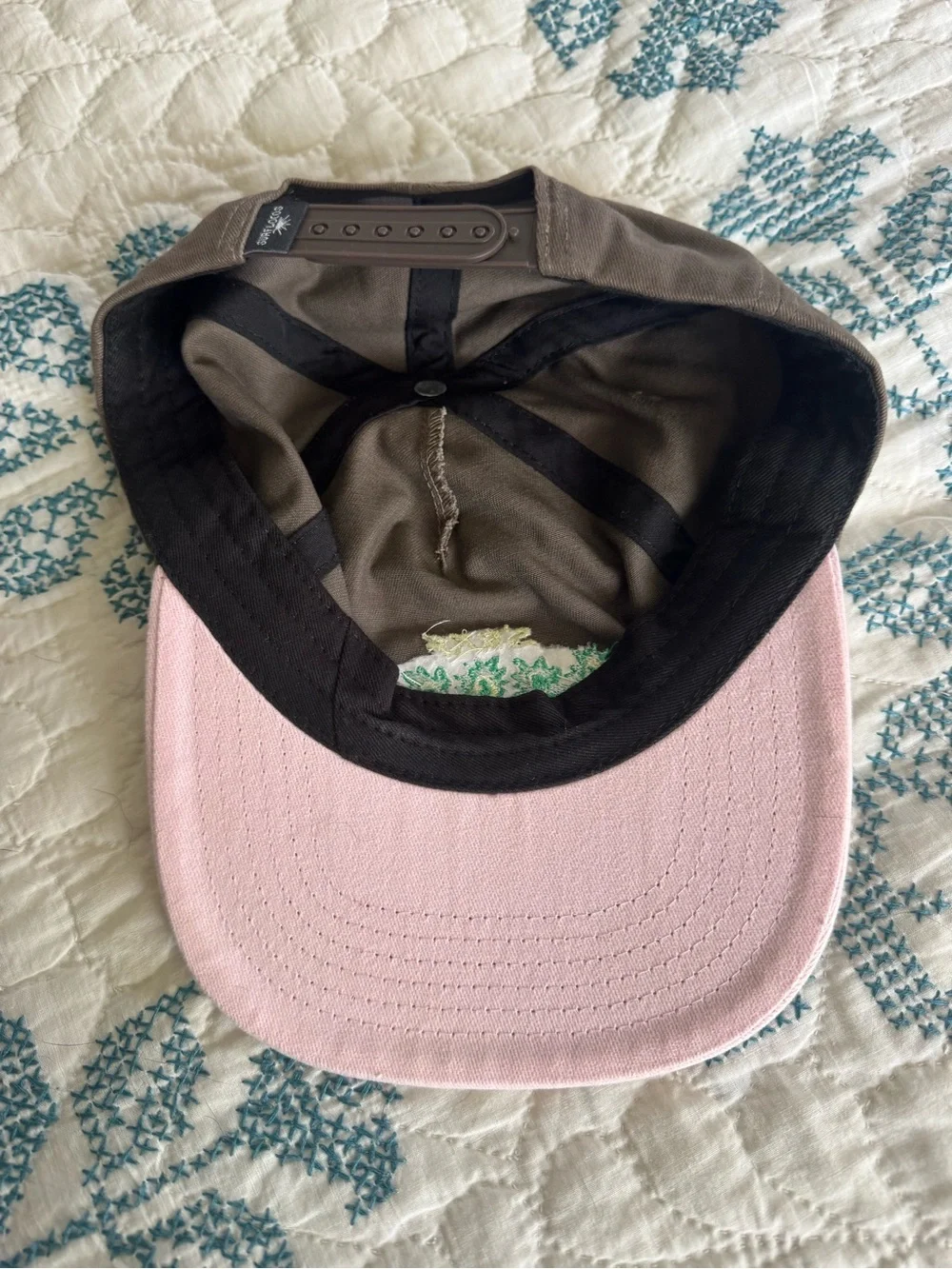 Surf California Embroidered Cap - Brown & Light Pink - Picture 3 of 3